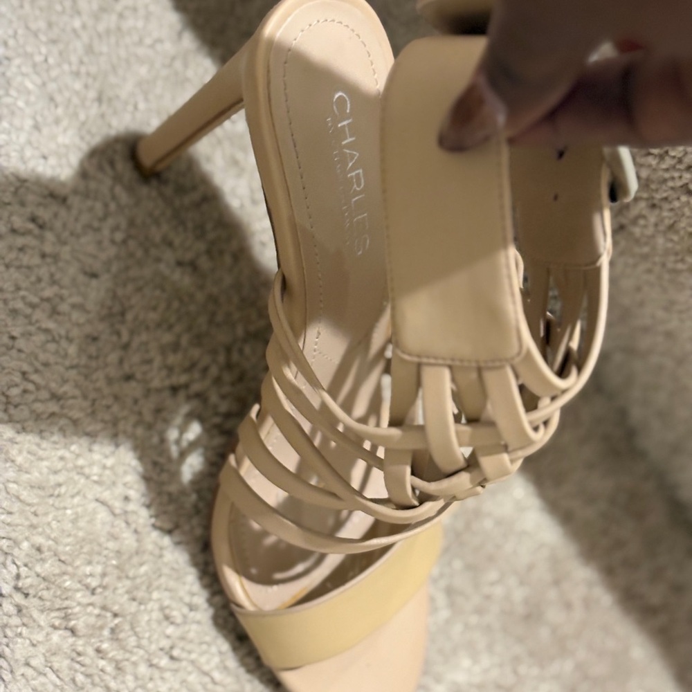 Charles David Beige Strappy Heels - Picture 5 of 8